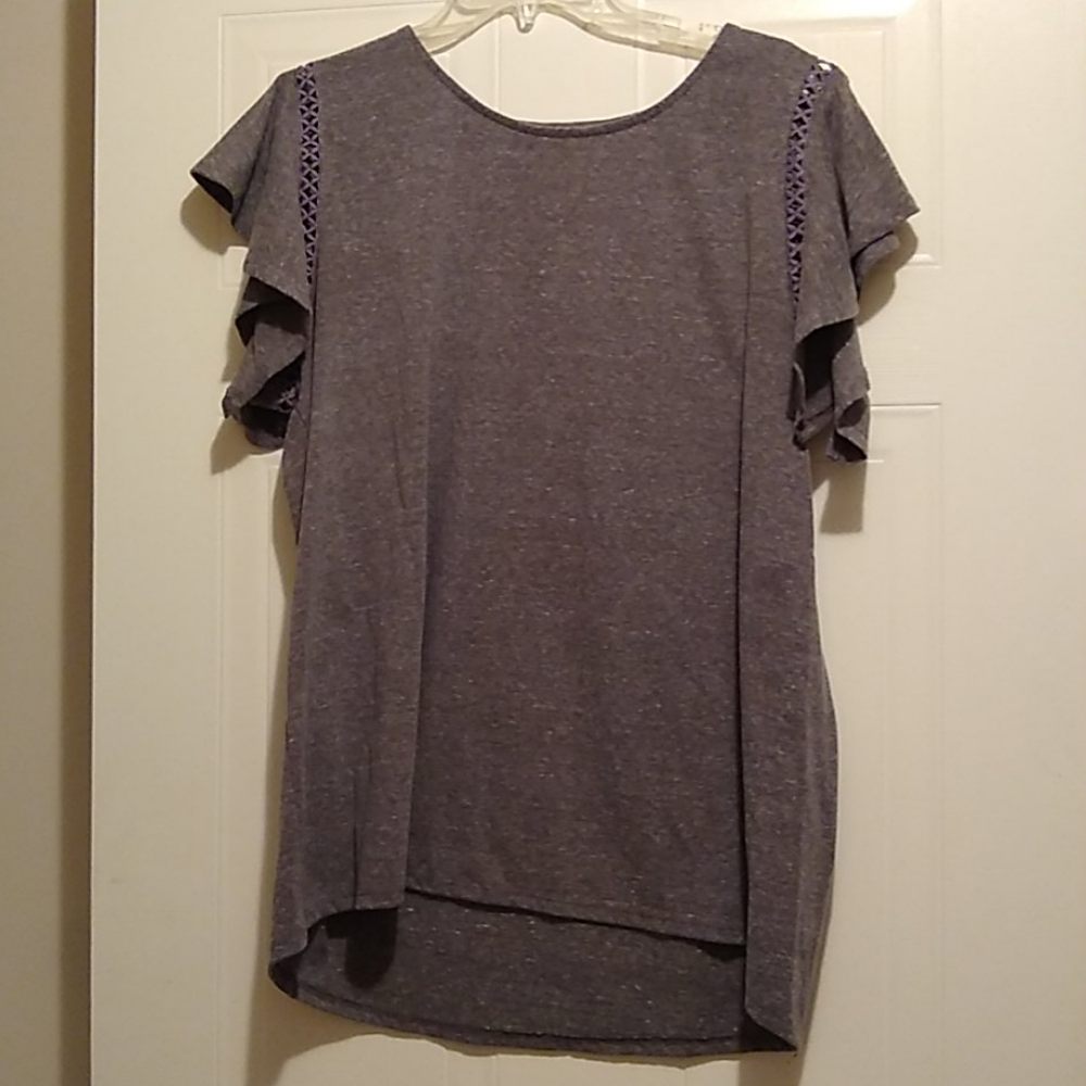 Thyme +Honey Short sleeve shirt